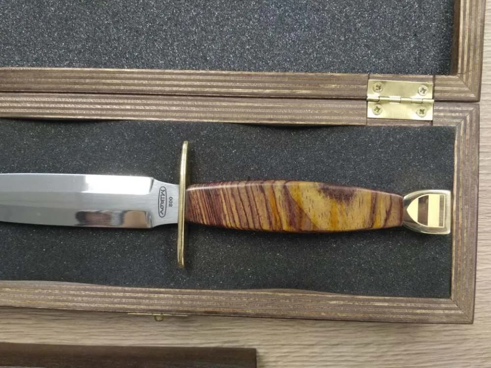 Dýka pro nejlepšího absolventa UO – pohled č. 2