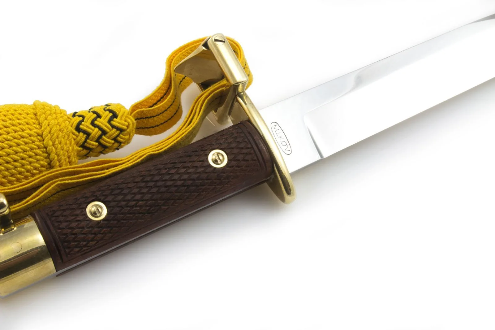 M 1917 bílý – pohled č. 4