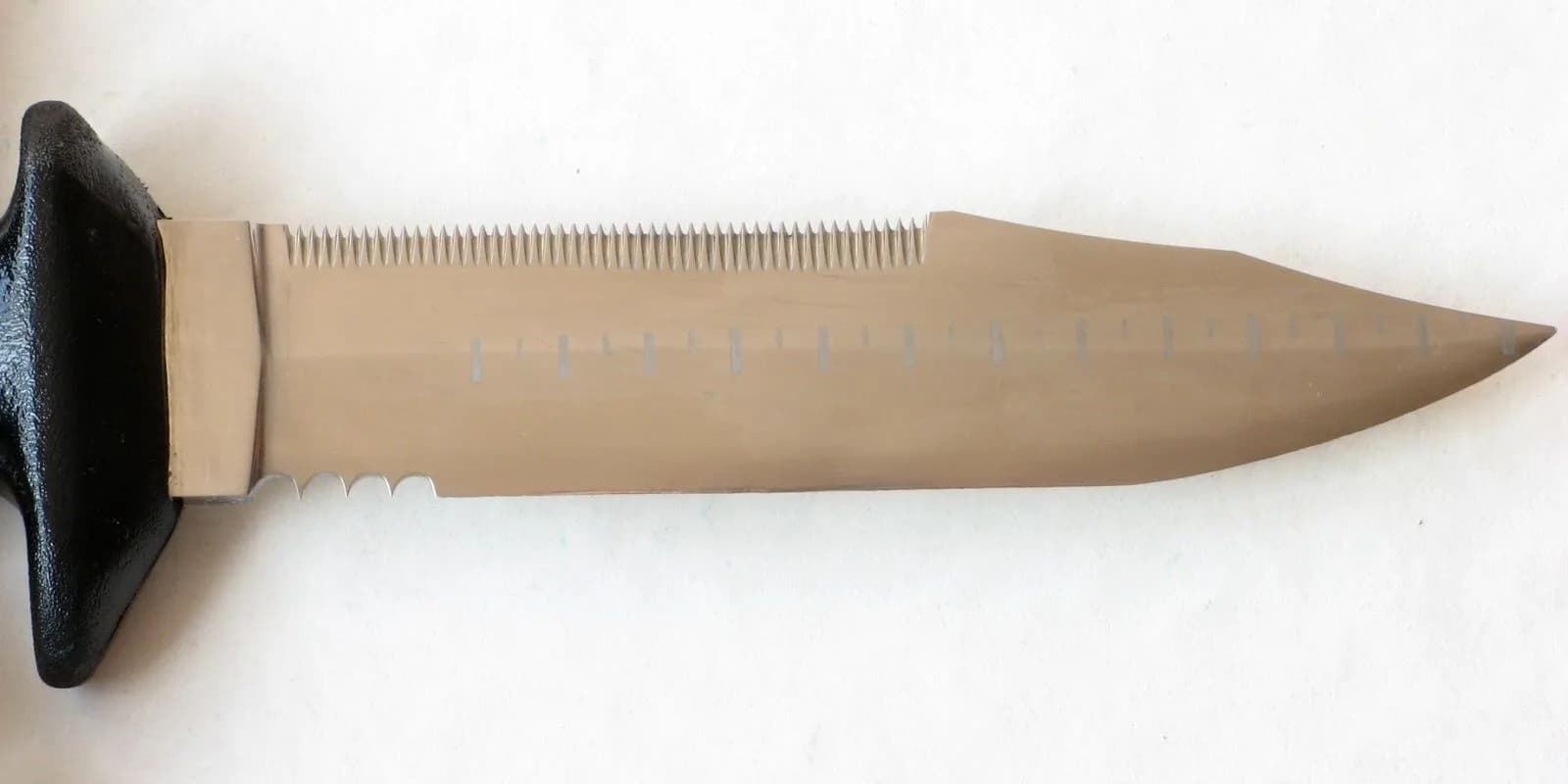 Nůž Piloun – sada 2, pohled č. 4