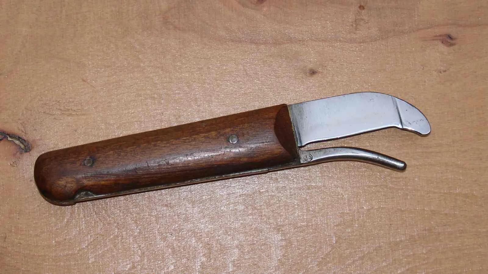 Nůž vojenské pošty – pohled č. 2