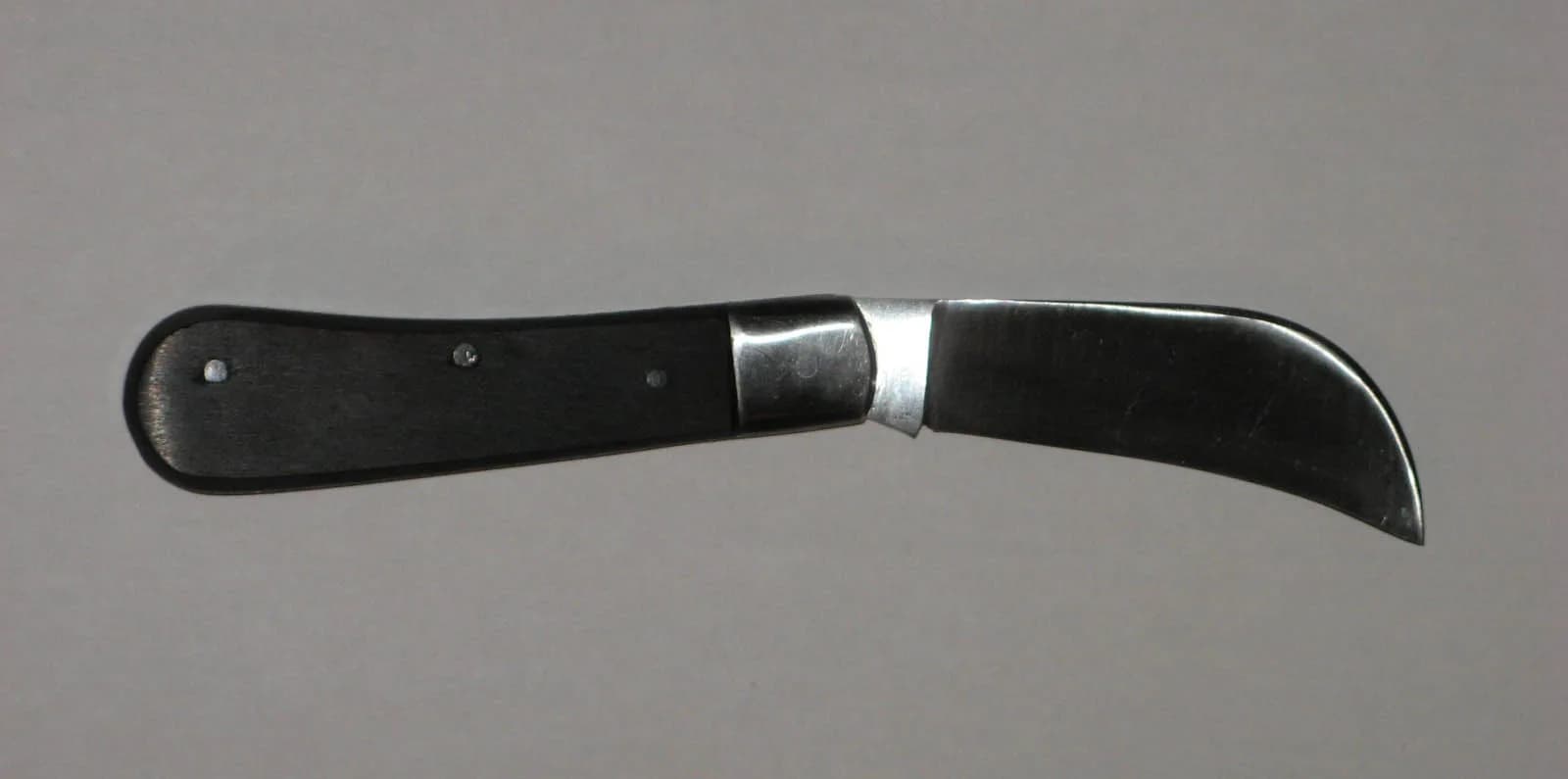 Zdravotnický nůž – pohled č. 2