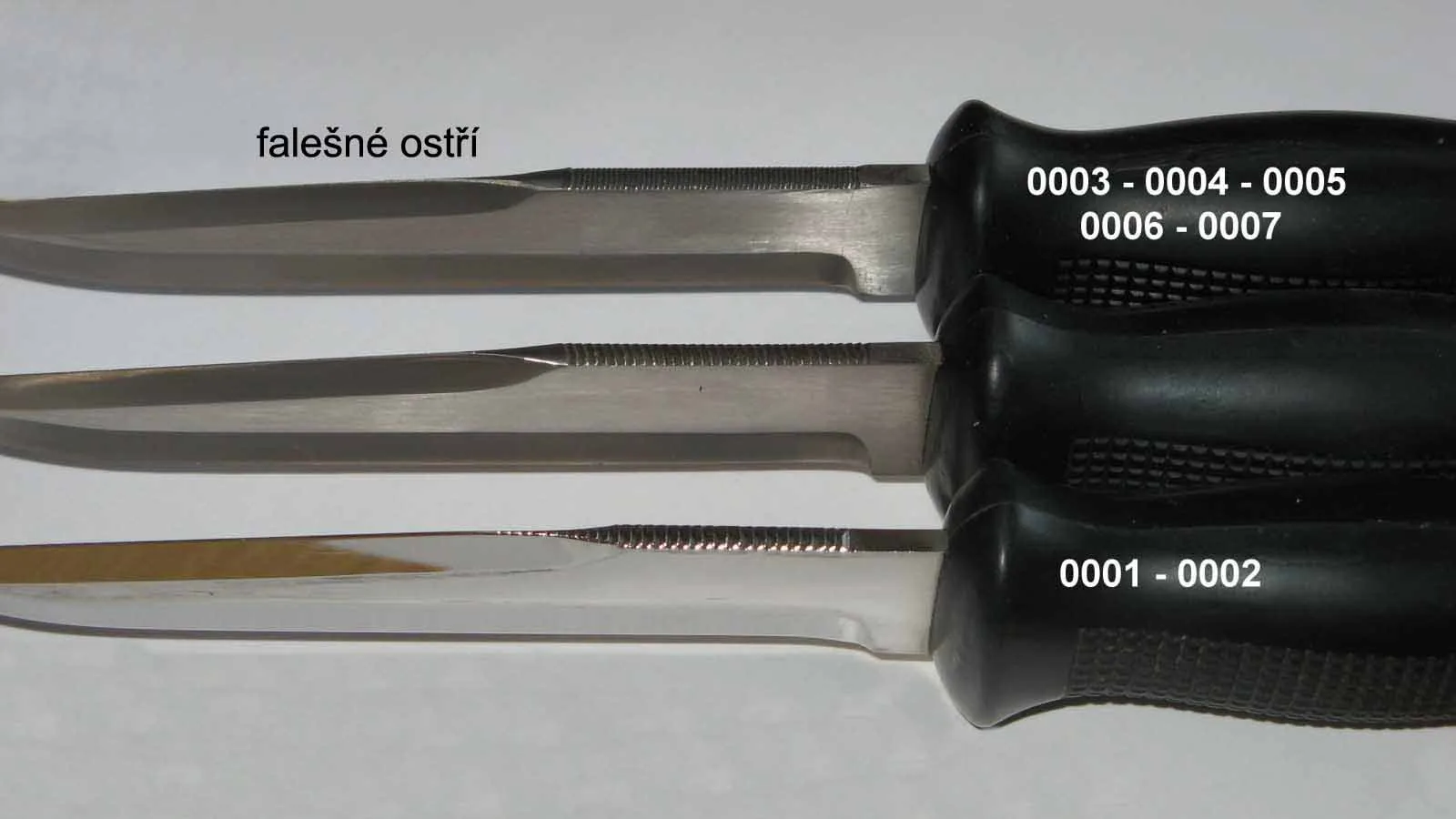 Detaily nožů UTON vz.75 – foto 2