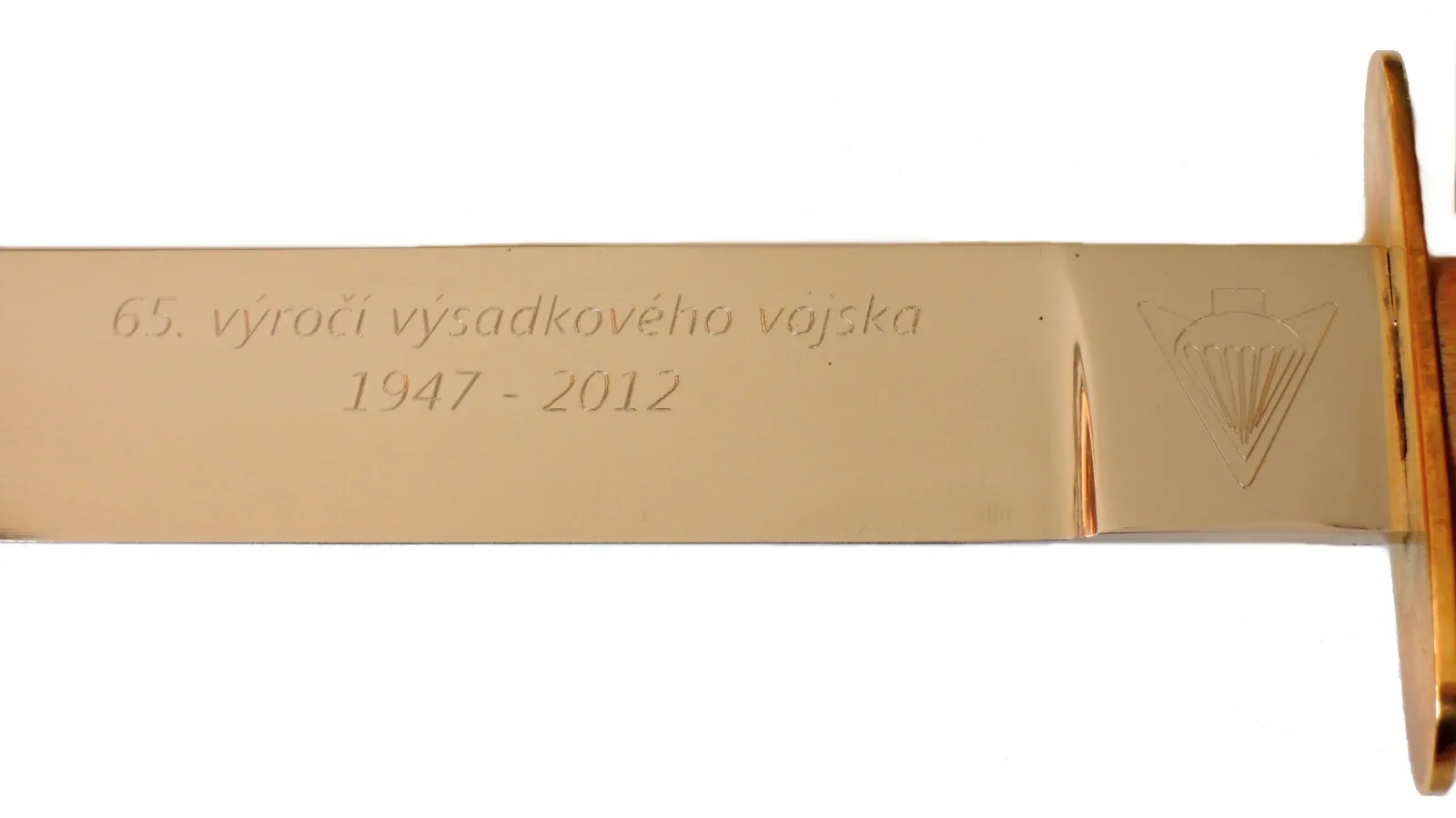 VO7 – 65. výročí výsadkových vojsk – pohled č. 2