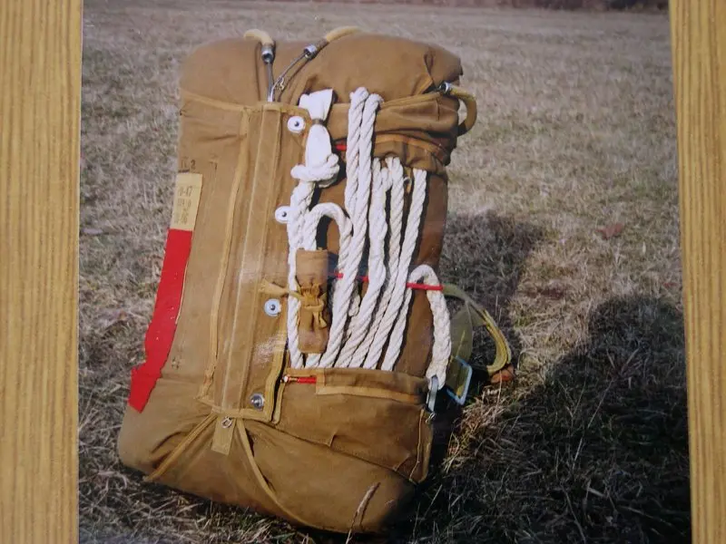 Výsadkový padák PD-47