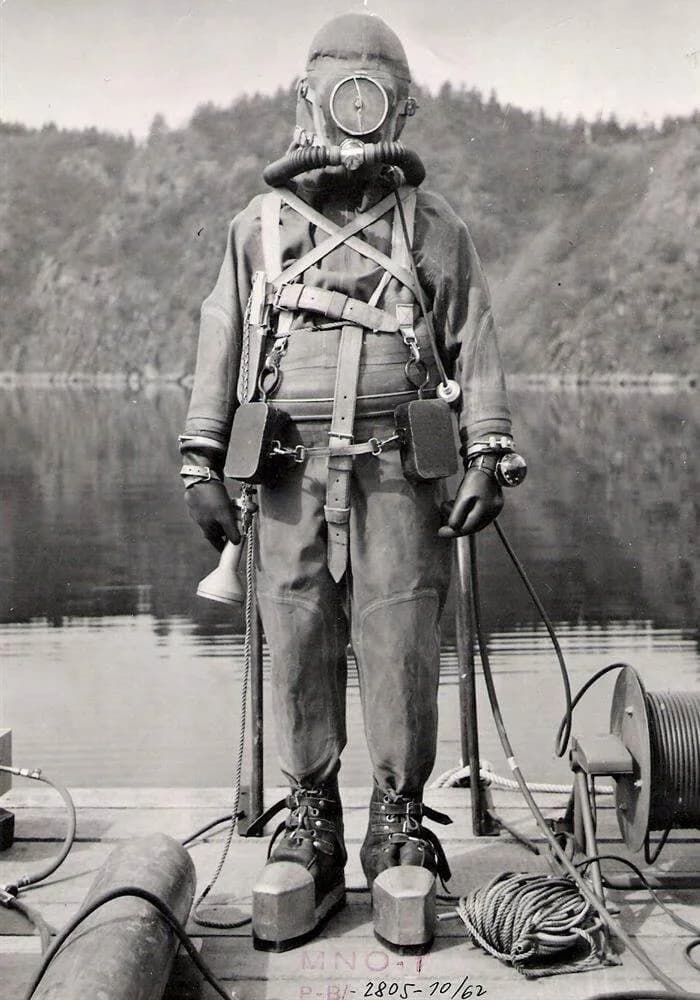 Potápěčský nůž PL 40 – pohled č. 10