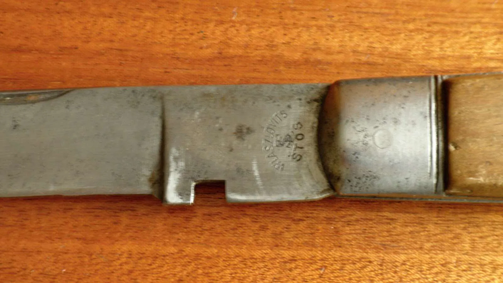 Spojařský nůž – pohled č. 3