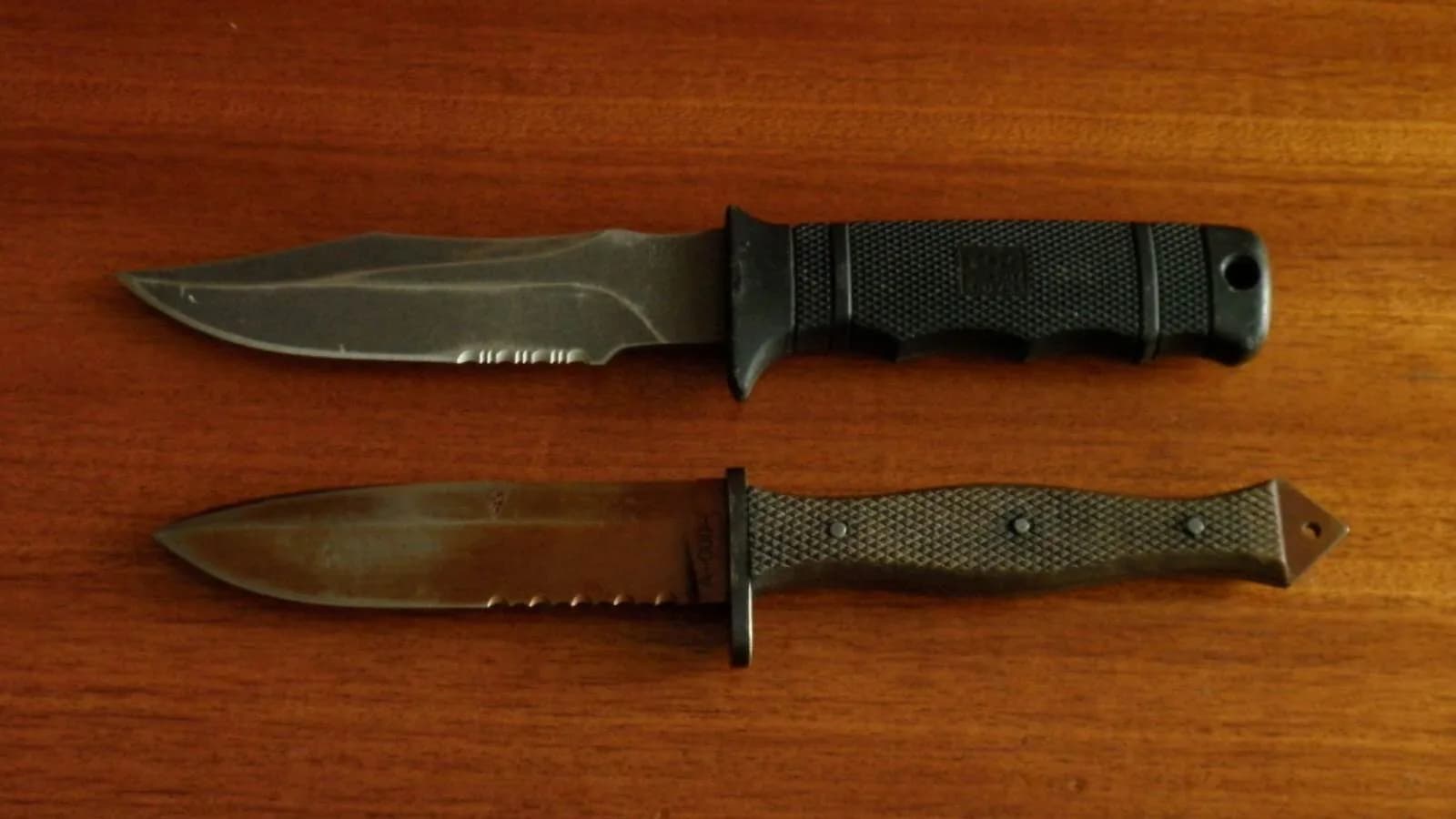 Nože URNA – pohled č. 2