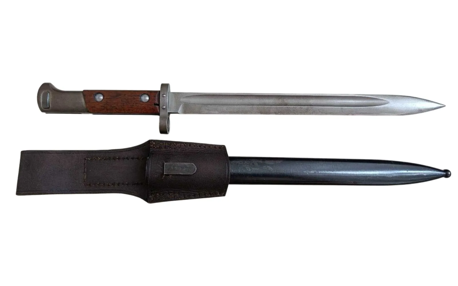 Bodák vz.24 TGF 1948 – bodák a pochva s koženým závěsníkem odděleně