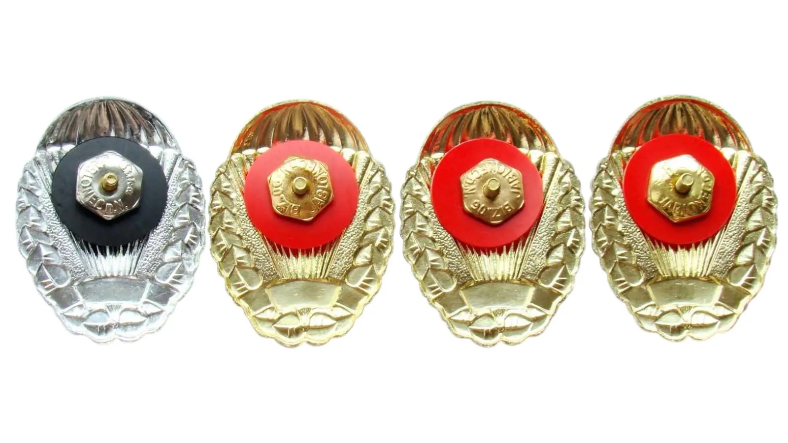 Aluminium ACR version – gold grade badges