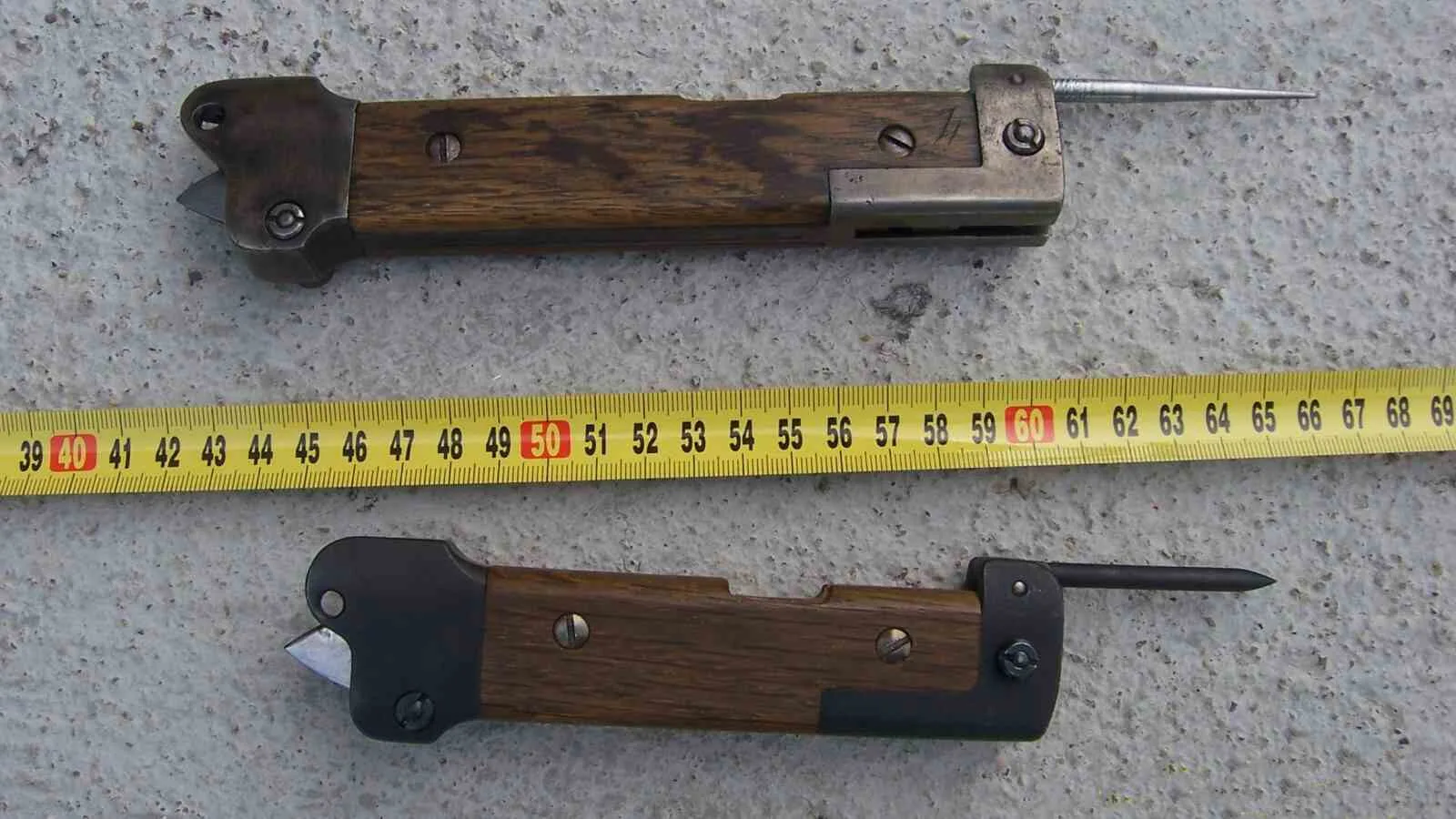 Útočný nůž vz. 49 – pohled č. 4