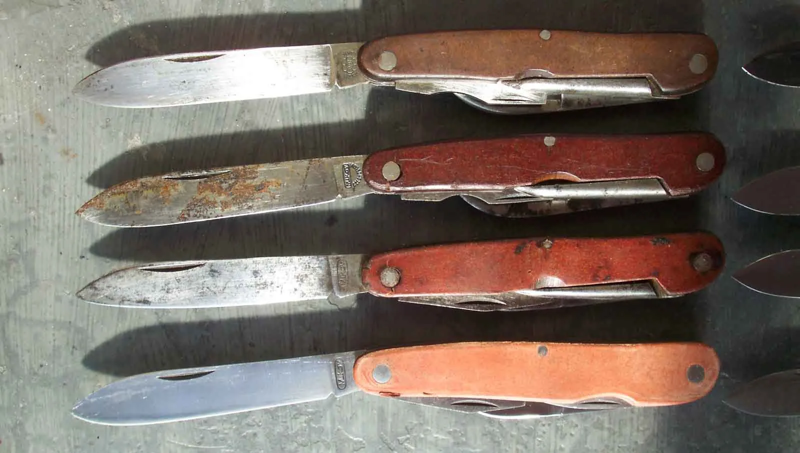 Elektrikářský nůž – pohled č. 3