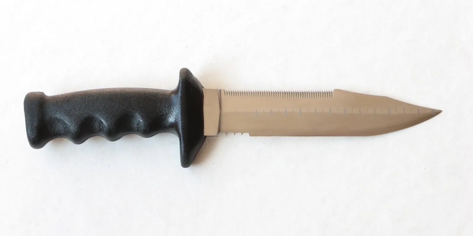 Nůž Piloun – sada 2, pohled č. 2