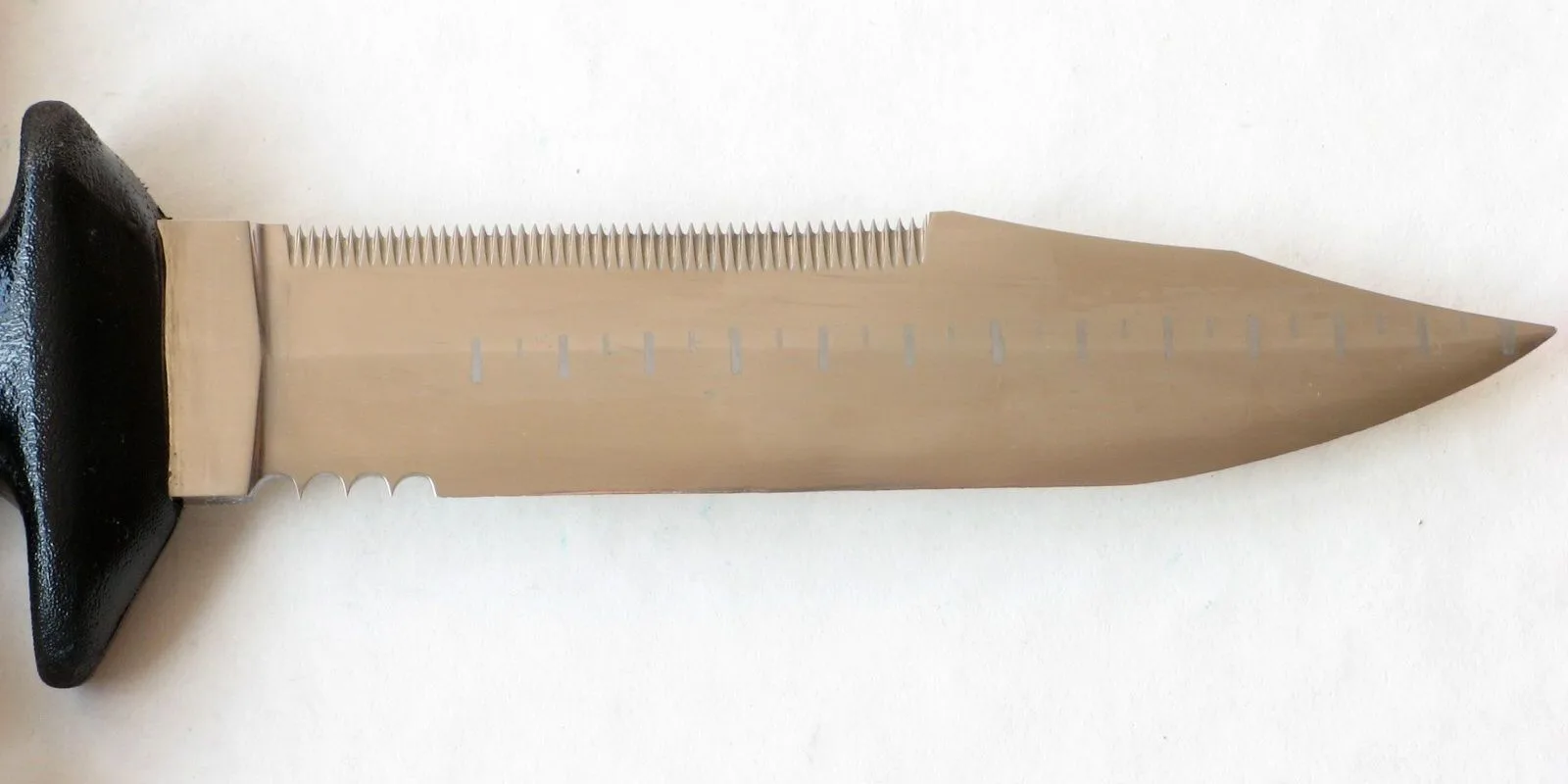 Nůž Piloun – sada 2, pohled č. 4