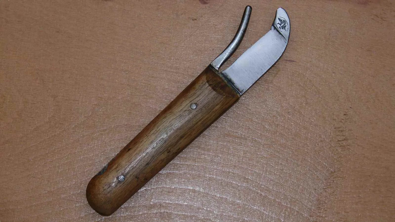 Nůž vojenské pošty – pohled č. 3