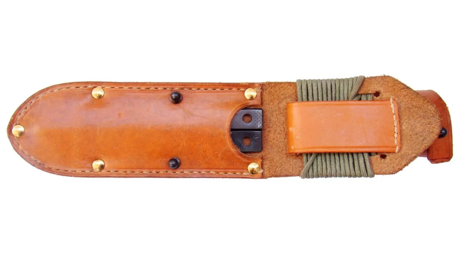 Nezavedená pochva s poutkem na šnůru - detail kapsa