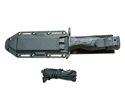 Bodák MK.1 – nůž zasunutý v kydexovém pouzdře s paracordem