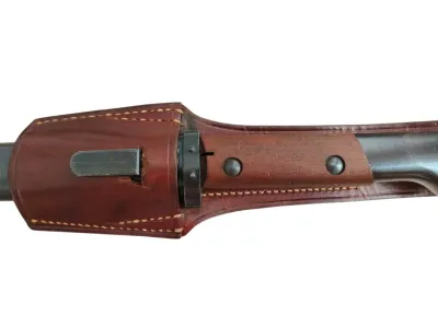 Bayonet vz.24 DOT 43 – detail of guard and leather sheath with retaining hook