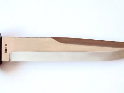 UTON vz.75 série 0003 – detail ražby 0003 na čepeli, série 4 500 kusů