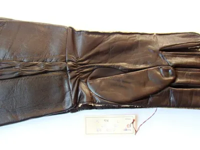 ČSLA leather paratrooper gloves – material detail