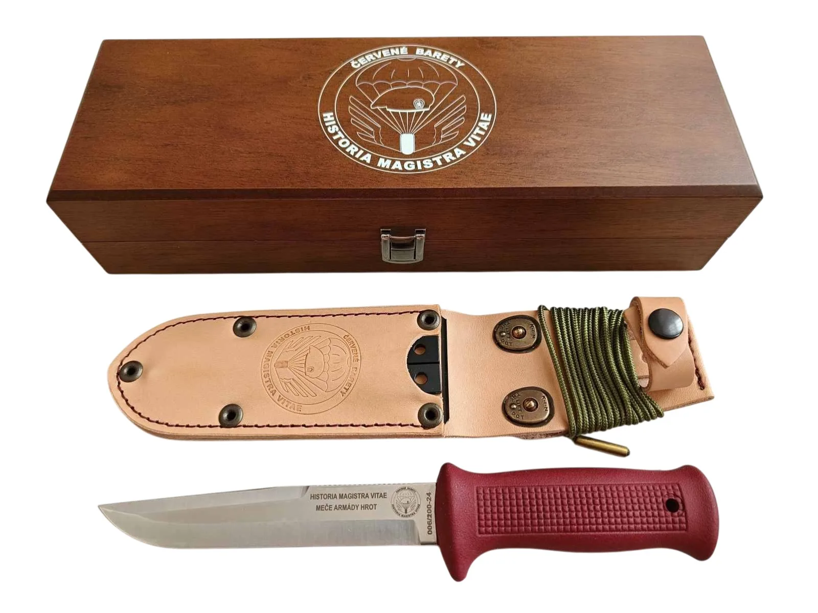 UTON ČERVENÉ BARETY