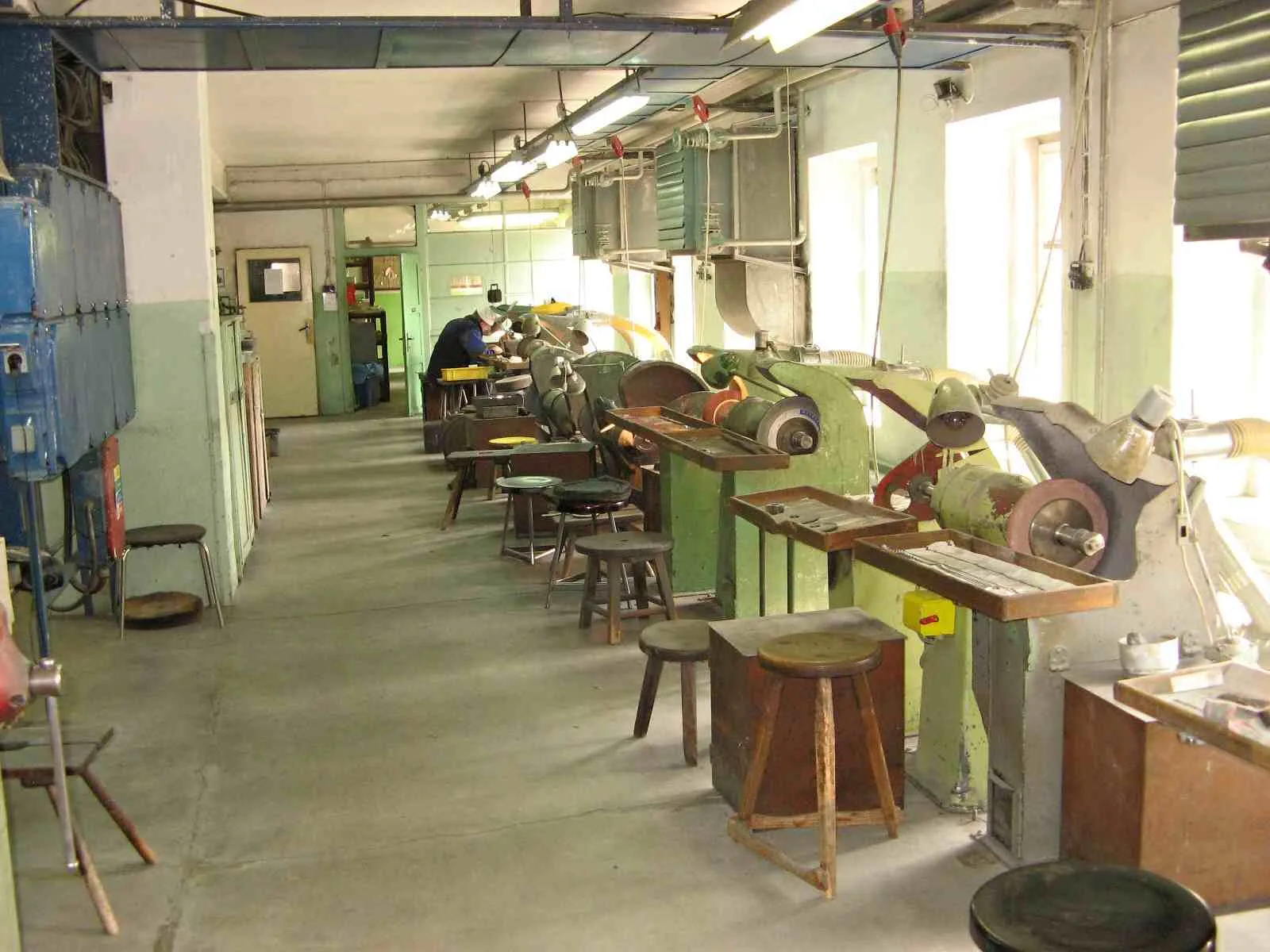 MIKOV a výroba nože UTON vz.75 – foto 6