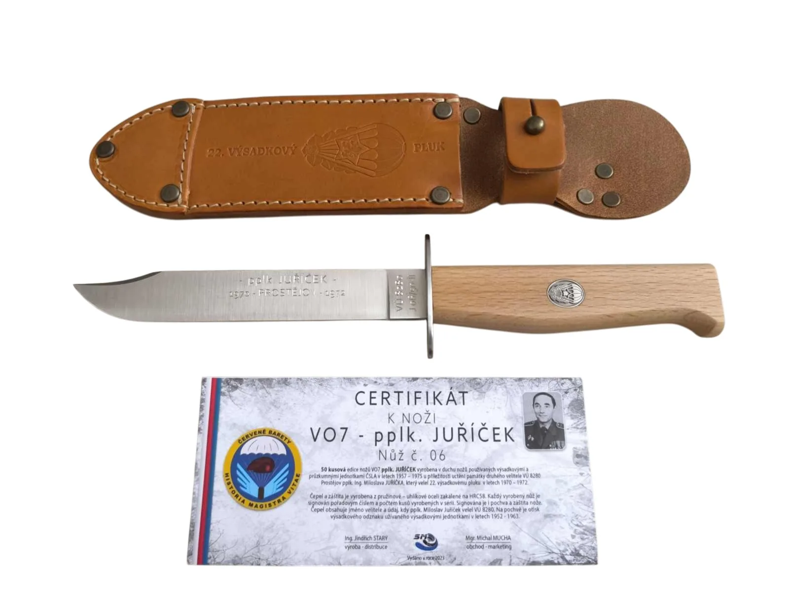 VO7 – Pamětní nože Červených baretů – pohled č. 4