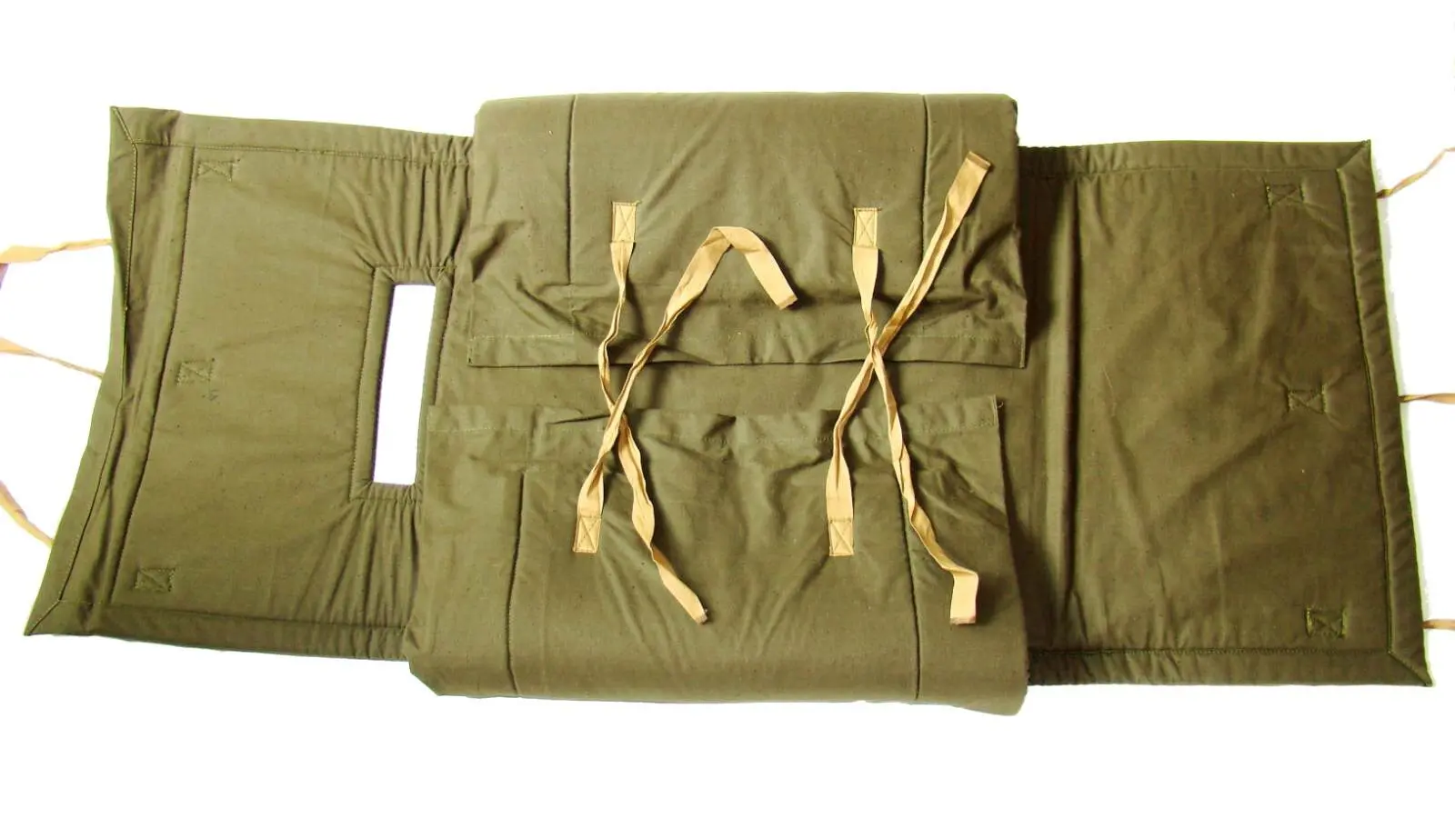 GK-30 cargo container – padded inner lining, fully unfolded