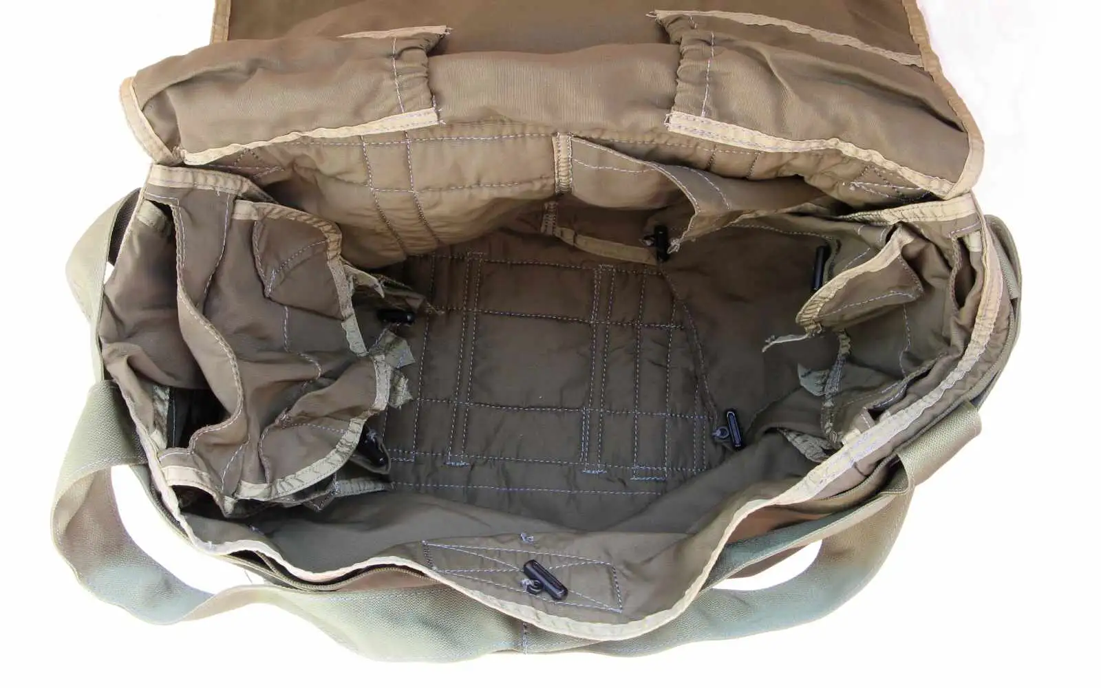 Paratrooper bag vz.85 Šimík – interior view